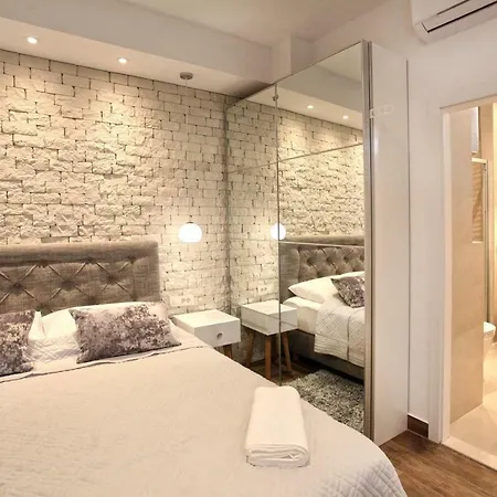 Tessera Apartman *