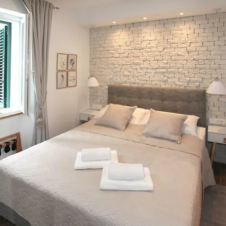 Tessera * سبليت